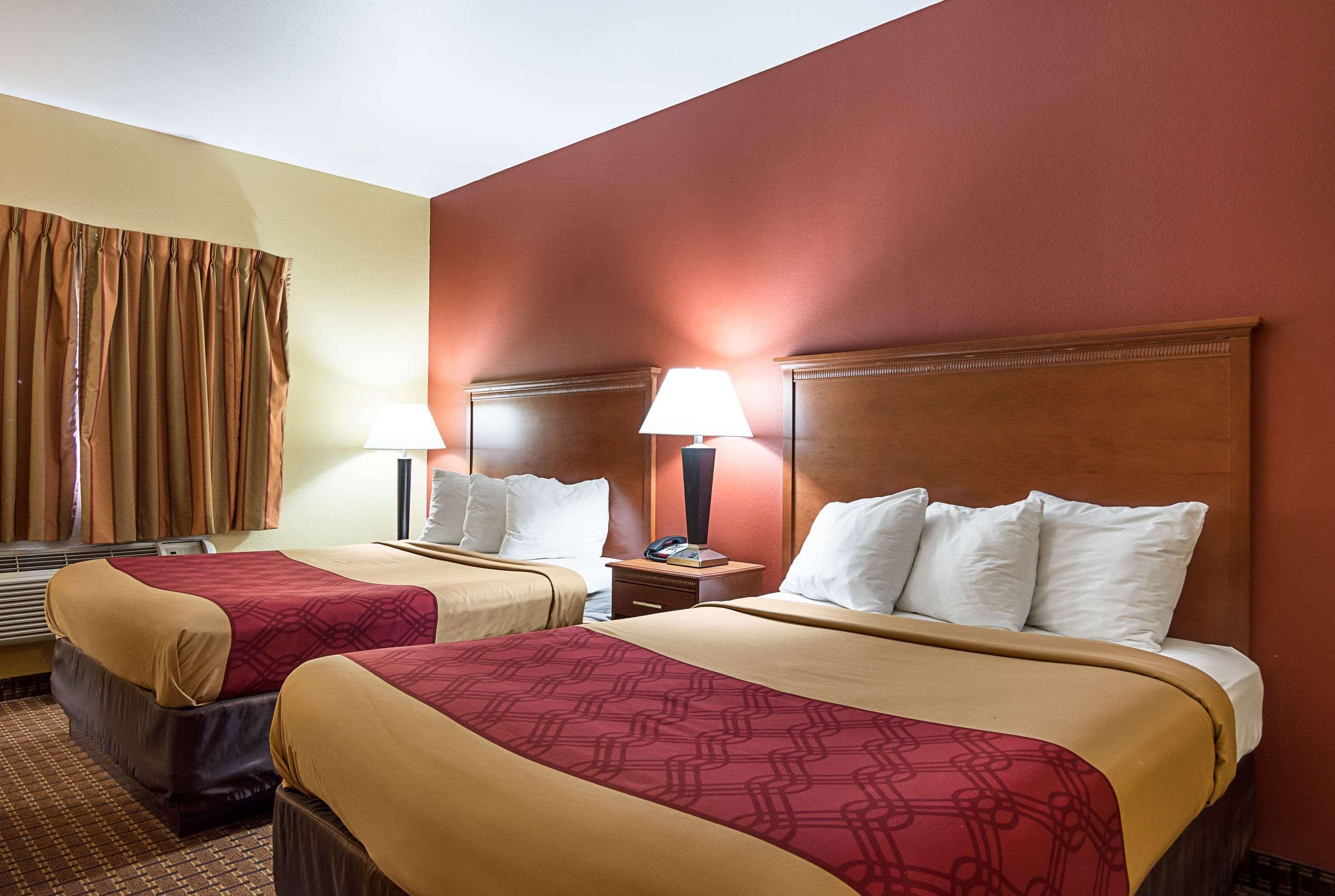 Econo Lodge Inn & Suites Little Rock Sw מראה חיצוני תמונה