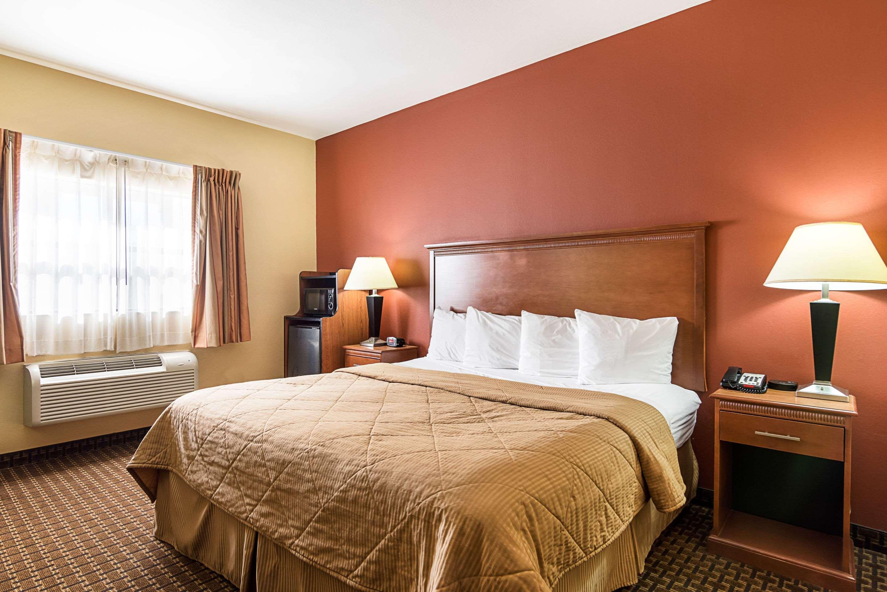 Econo Lodge Inn & Suites Little Rock Sw מראה חיצוני תמונה