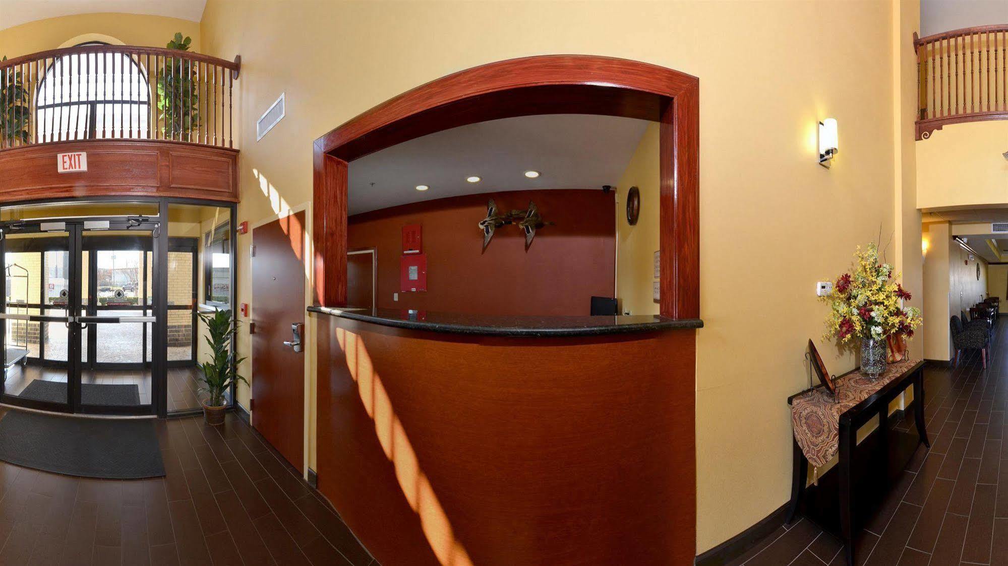Econo Lodge Inn & Suites Little Rock Sw מראה חיצוני תמונה