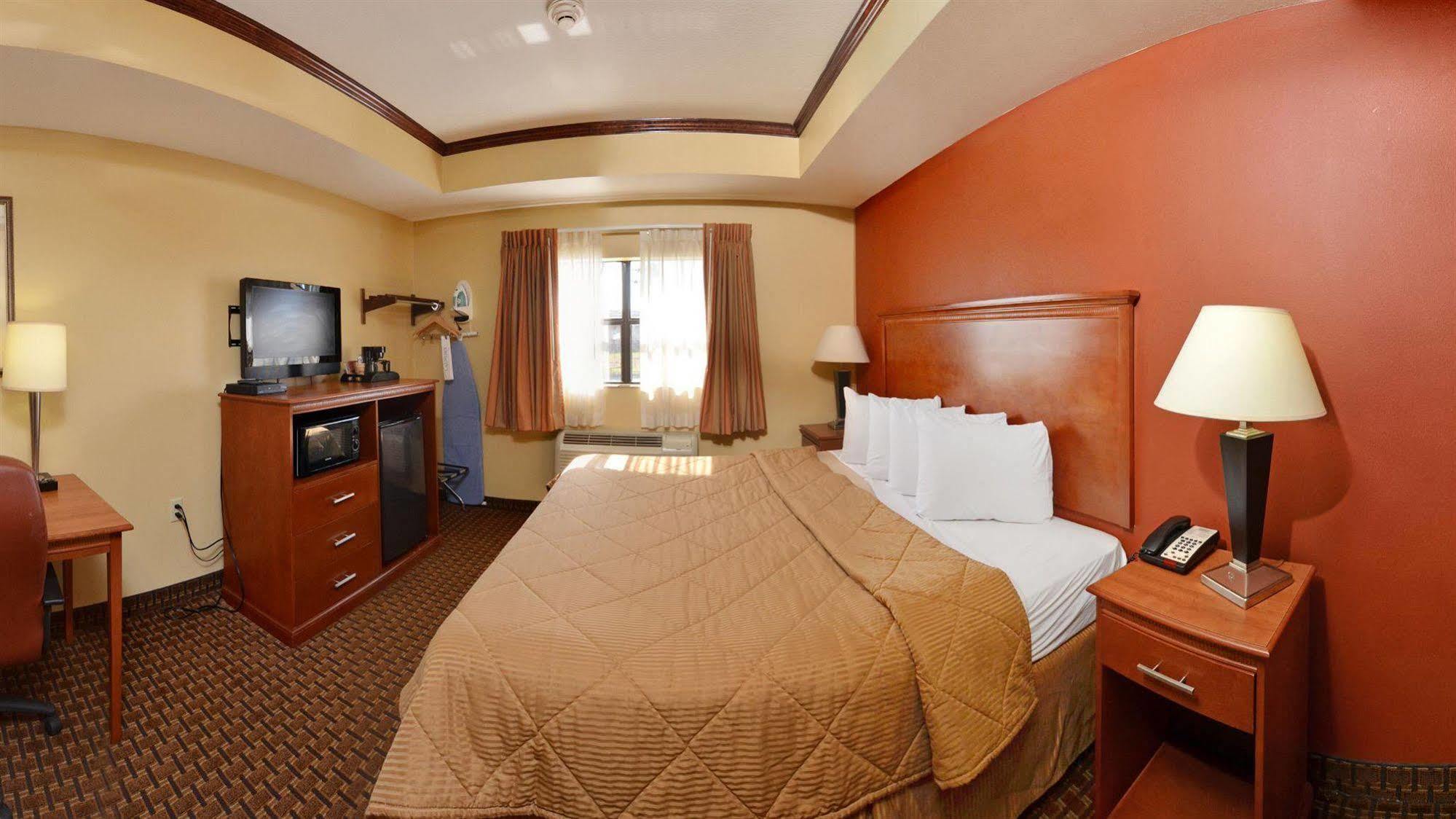 Econo Lodge Inn & Suites Little Rock Sw מראה חיצוני תמונה